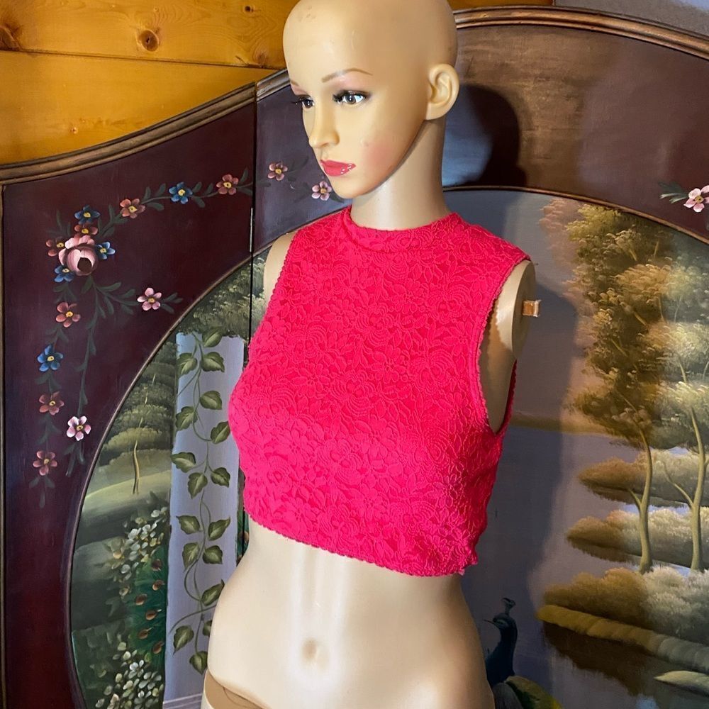 Red Lace Crop Top by Everly Size Small